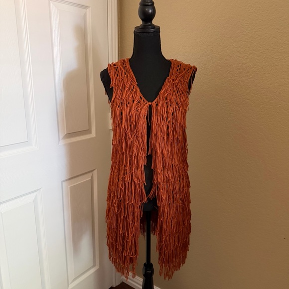 PP LA Tops - Women's PP LA clothing fringe vest SZ L
Rust Terracotta